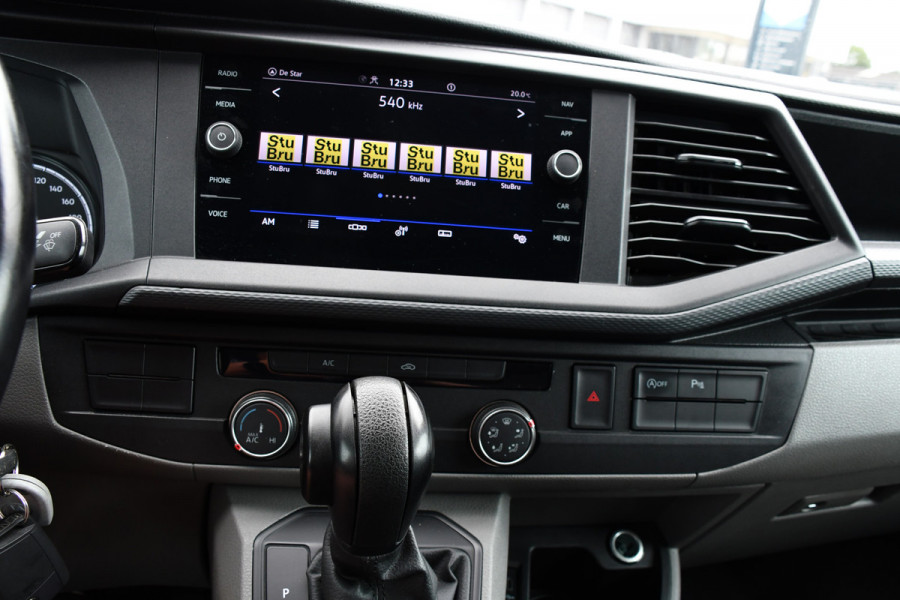 Volkswagen Transporter 2.0 TDI L2H1 30 Black Edition Adaptieve Cruise, Camera, Carplay, 150PK, 2 x Schuifdeur, Multimedia, Sensoren, Automaat, Uniek!