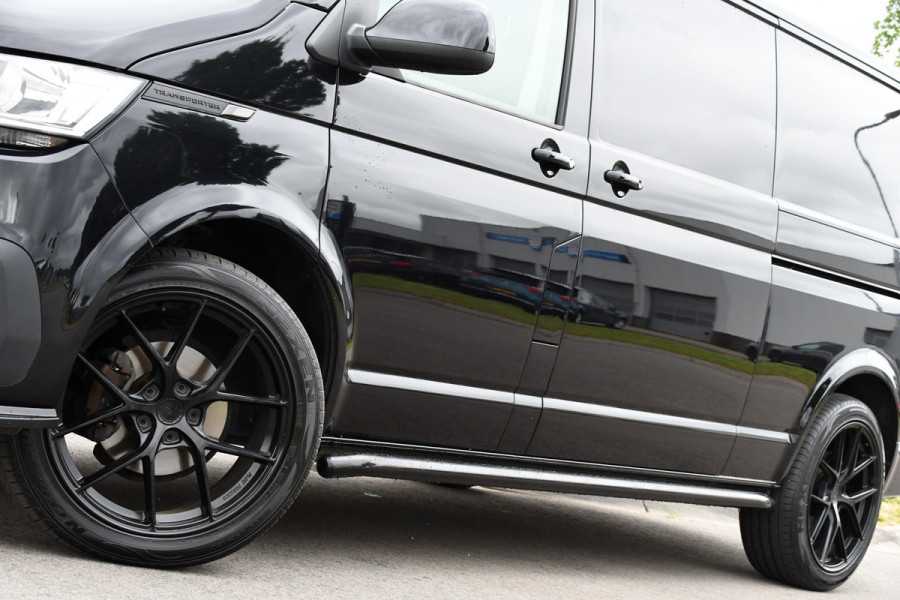 Volkswagen Transporter 2.0 TDI L2H1 30 Black Edition Adaptieve Cruise, Camera, Carplay, 150PK, 2 x Schuifdeur, Multimedia, Sensoren, Automaat, Uniek!