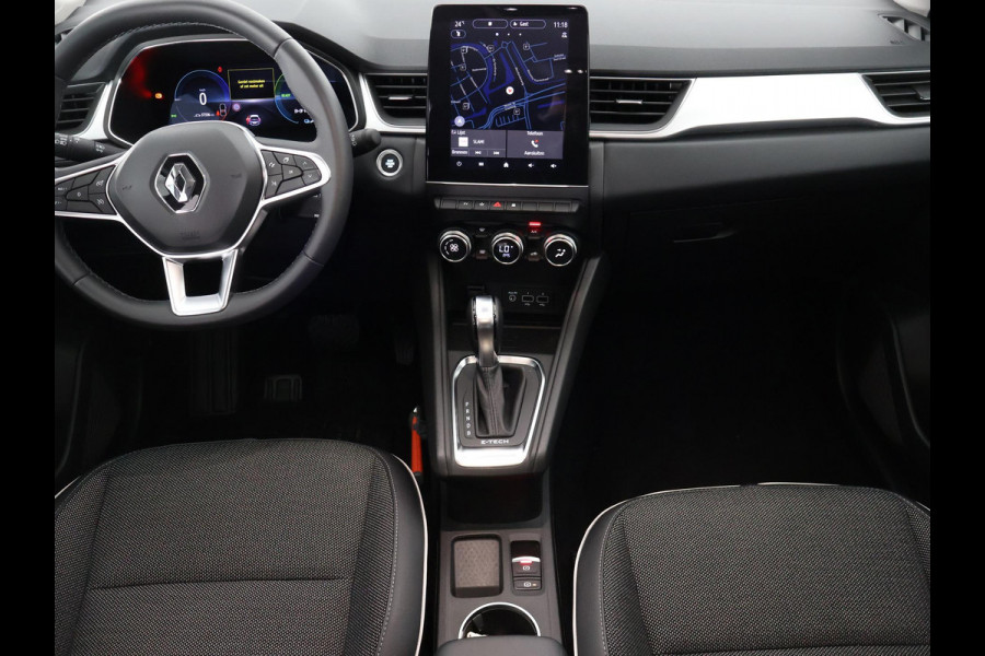 Renault Captur 1.6 E-Tech Plug-in Hybrid 160 Intens Two-Tone Automaat | Navigatie | Trekhaak | Camera |