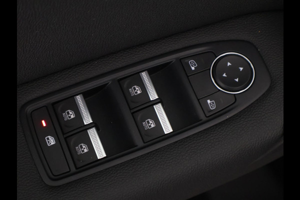 Renault Captur 1.6 E-Tech Plug-in Hybrid 160 Intens Two-Tone Automaat | Navigatie | Trekhaak | Camera |