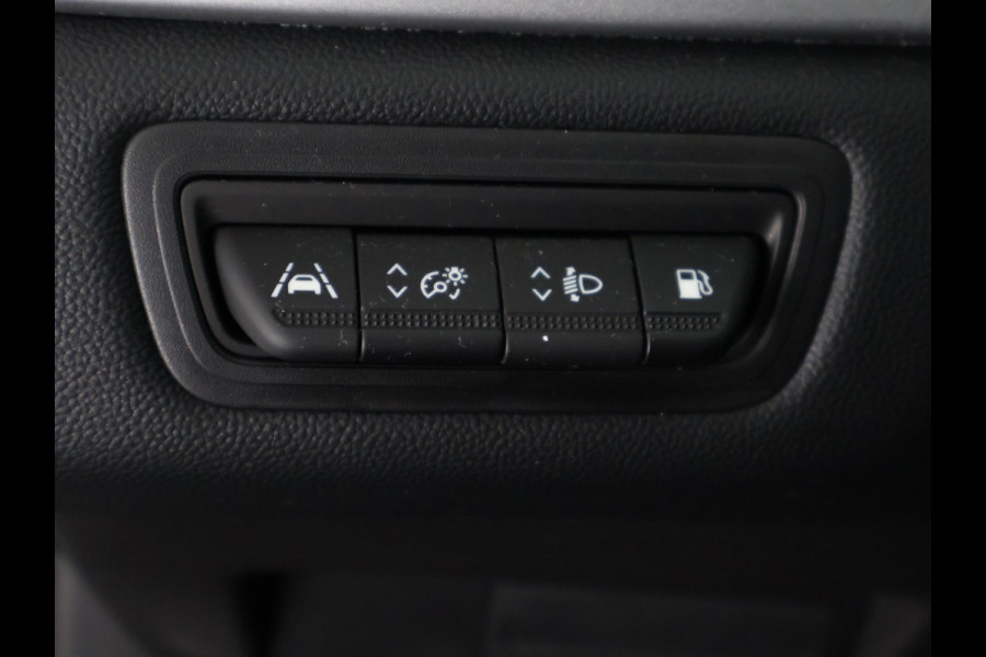 Renault Captur 1.6 E-Tech Plug-in Hybrid 160 Intens Two-Tone Automaat | Navigatie | Trekhaak | Camera |