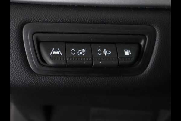 Renault Captur 1.6 E-Tech Plug-in Hybrid 160 Intens Two-Tone Automaat | Navigatie | Trekhaak | Camera |