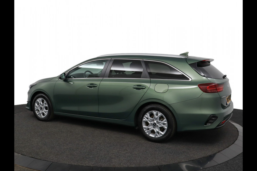 Kia Ceed Sportswagon 1.5 T-GDi DynamicPlusLine Apple Carplay/Android Auto - Cruise Control Adaptief - Dodehoekdetectie - Navigatie - Stuur/Stoelverwarming - Fabrieksgarantie tot 07-2031