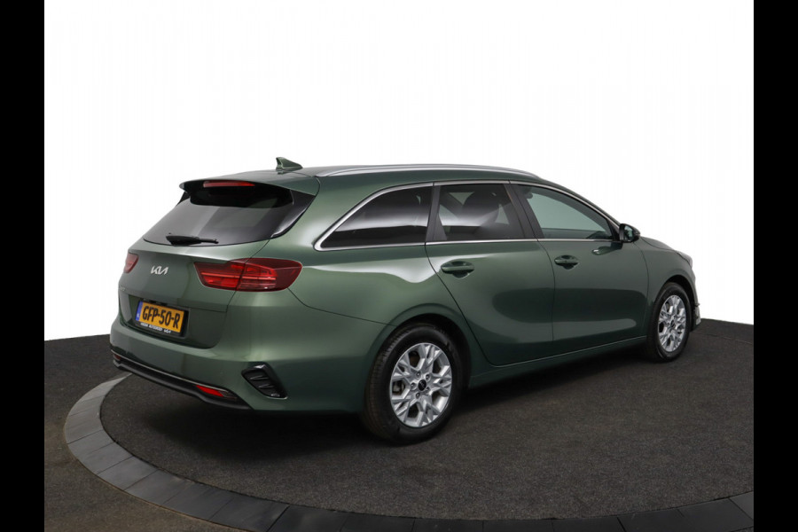 Kia Ceed Sportswagon 1.5 T-GDi DynamicPlusLine Apple Carplay/Android Auto - Cruise Control Adaptief - Dodehoekdetectie - Navigatie - Stuur/Stoelverwarming - Fabrieksgarantie tot 07-2031