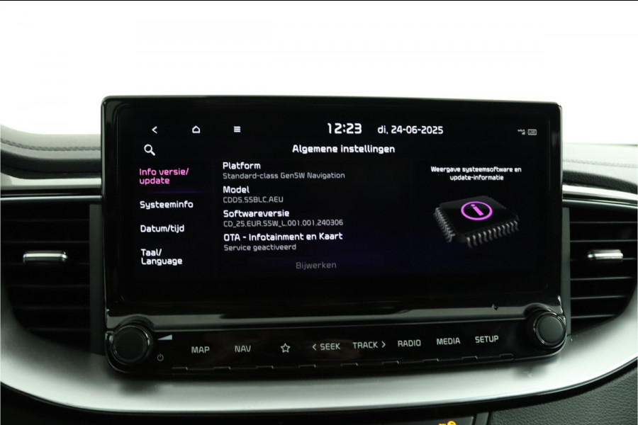Kia Ceed Sportswagon 1.5 T-GDi DynamicPlusLine Apple Carplay/Android Auto - Cruise Control Adaptief - Dodehoekdetectie - Navigatie - Stuur/Stoelverwarming - Fabrieksgarantie tot 07-2031