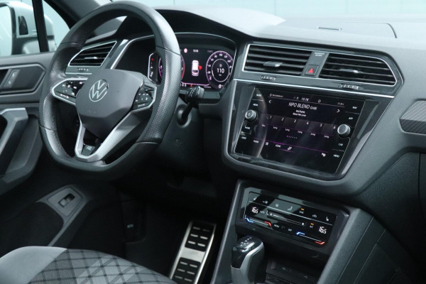 Volkswagen Tiguan 1.5 TSI | 3X R-Line - PANO - FACELIFT - VOL!