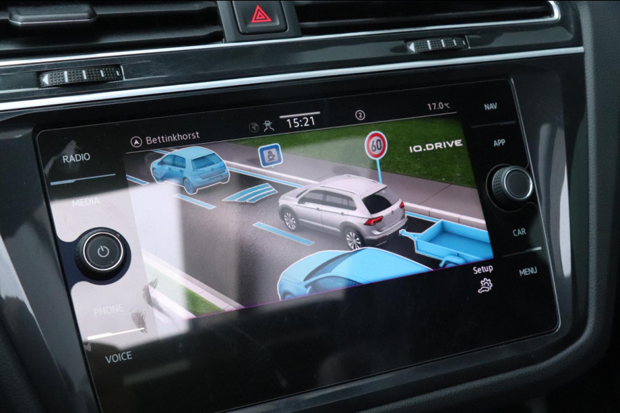 Volkswagen Tiguan 1.5 TSI | 3X R-Line - PANO - FACELIFT - VOL!