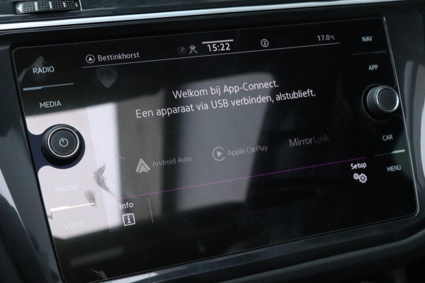 Volkswagen Tiguan 1.5 TSI | 3X R-Line - PANO - FACELIFT - VOL!