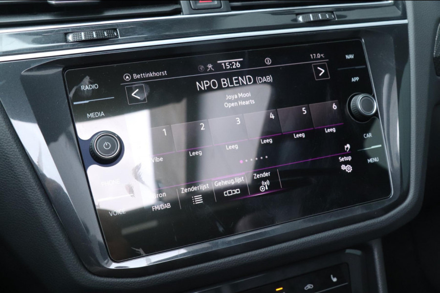 Volkswagen Tiguan 1.5 TSI | 3X R-Line - PANO - FACELIFT - VOL!