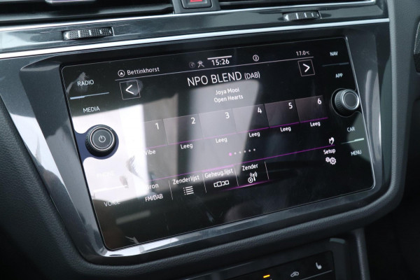 Volkswagen Tiguan 1.5 TSI | 3X R-Line - PANO - FACELIFT - VOL!