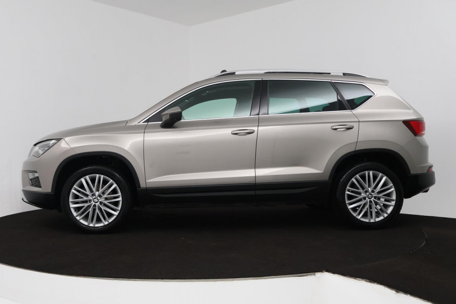 Seat Ateca 1.4 EcoTSI Xcellence (PANORAMADAK, NAVIGATIE, ACHTERUITRIJCAMERA, AUTOMAAT, LANE-ASSIST)