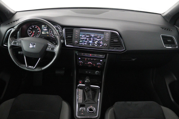 Seat Ateca 1.4 EcoTSI Xcellence (PANORAMADAK, NAVIGATIE, ACHTERUITRIJCAMERA, AUTOMAAT, LANE-ASSIST)