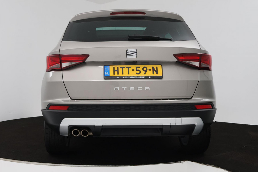 Seat Ateca 1.4 EcoTSI Xcellence (PANORAMADAK, NAVIGATIE, ACHTERUITRIJCAMERA, AUTOMAAT, LANE-ASSIST)