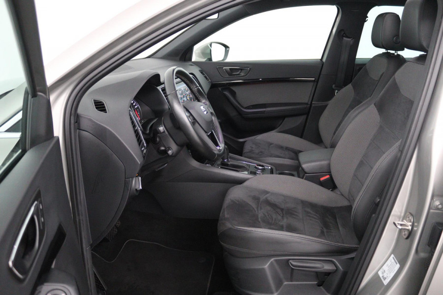 Seat Ateca 1.4 EcoTSI Xcellence (PANORAMADAK, NAVIGATIE, ACHTERUITRIJCAMERA, AUTOMAAT, LANE-ASSIST)