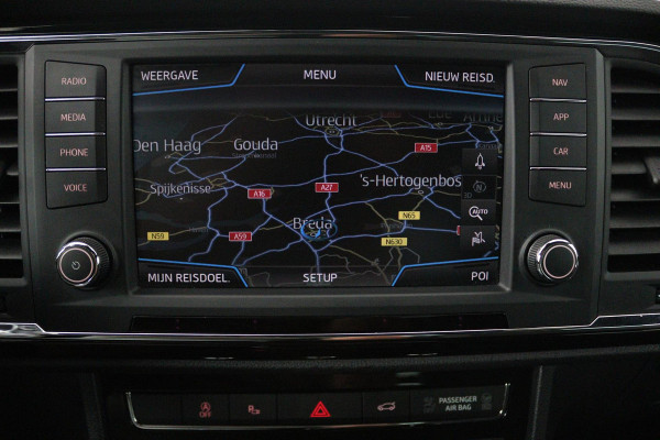 Seat Ateca 1.4 EcoTSI Xcellence (PANORAMADAK, NAVIGATIE, ACHTERUITRIJCAMERA, AUTOMAAT, LANE-ASSIST)