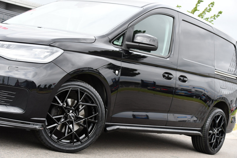 Volkswagen Caddy Cargo Maxi 2.0 TDI Black Edition Cruise, Camera, Carplay, Stoelverwarming, 122PK, LED, Sensoren, Trekhaak, Standkachel, Uniek!
