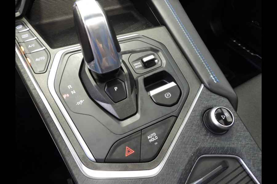 Lynk & Co 01 1.5 PHEV BlackLine NAVI/360CAM/SCHUIFDAK/LED/20"LMV!