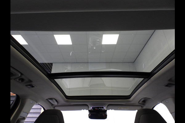 Lynk & Co 01 1.5 PHEV BlackLine NAVI/360CAM/SCHUIFDAK/LED/20"LMV!
