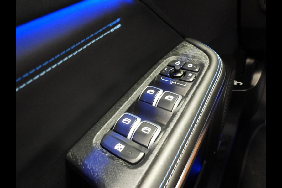 Lynk & Co 01 1.5 PHEV BlackLine NAVI/360CAM/SCHUIFDAK/LED/20"LMV!