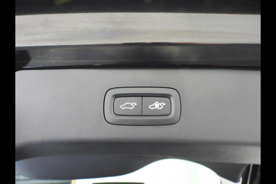Lynk & Co 01 1.5 PHEV BlackLine NAVI/360CAM/SCHUIFDAK/LED/20"LMV!