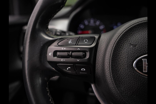 Kia Stonic 1.0 T-GDi DynamicLine / Trekhaak / Carplay / DAB / Camera