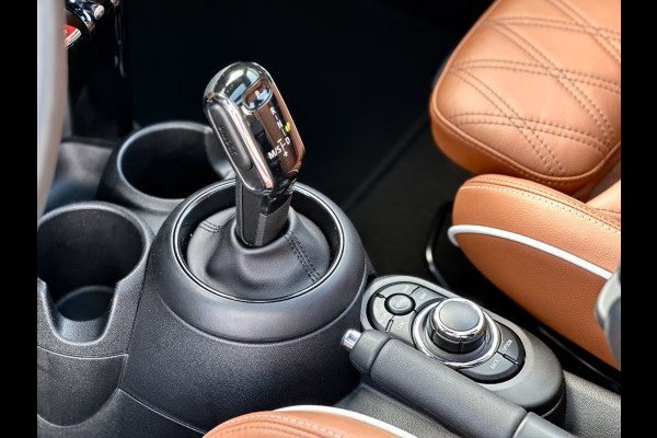 MINI 1.5 COOPER JCW Steptronic-Aut. ** LED, NAVI+, BRUIN LEDER, PANORAMA, KEYLESS, VERW. STUUR ** UNFALFREI - Ex BMW ** ** INFORMEER OOK NAAR ONZE AANTREKKELIJKE FINANCIAL-LEASE TARIEVEN **