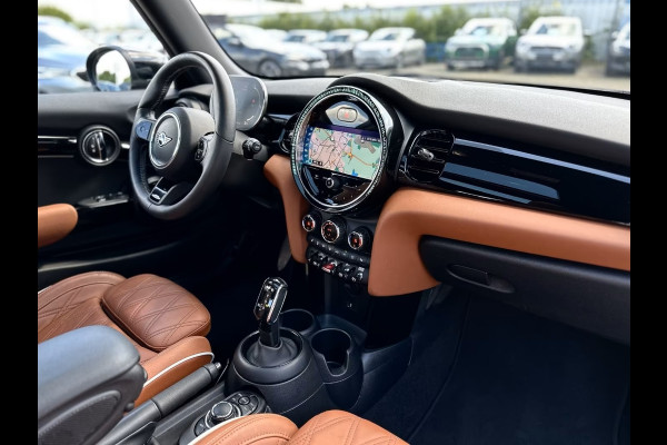 MINI 1.5 COOPER JCW Steptronic-Aut. ** LED, NAVI+, BRUIN LEDER, PANORAMA, KEYLESS, VERW. STUUR ** UNFALFREI - Ex BMW ** ** INFORMEER OOK NAAR ONZE AANTREKKELIJKE FINANCIAL-LEASE TARIEVEN **