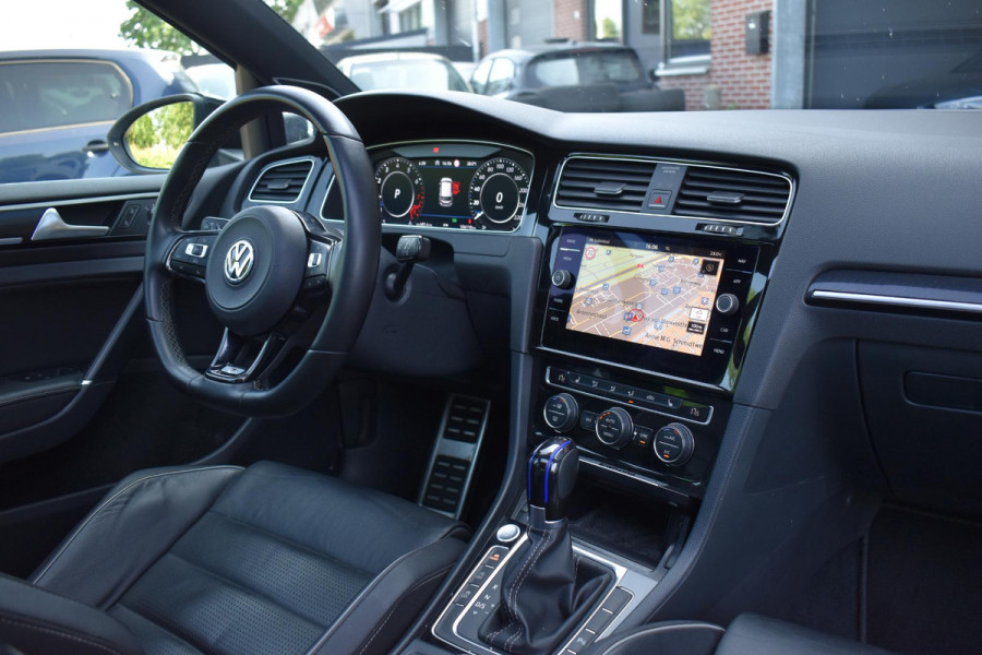 Volkswagen Golf 2.0 TSI 4Motion R Pano Milltek Virtual Lane Dynaudio Leder