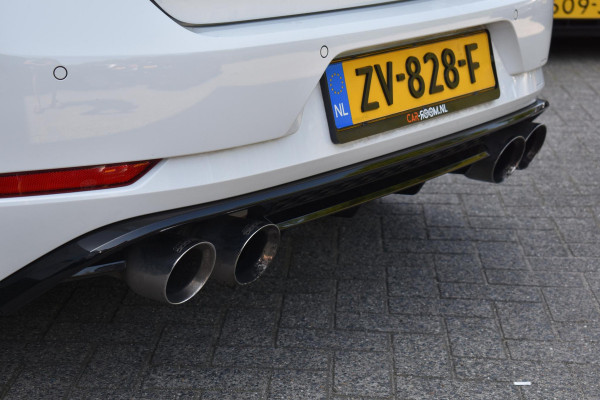 Volkswagen Golf 2.0 TSI 4Motion R Pano Milltek Virtual Lane Dynaudio Leder