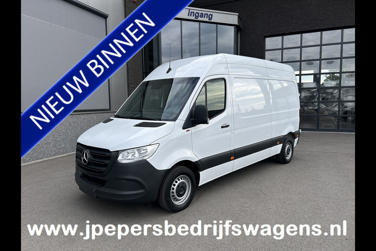 Mercedes-Benz Sprinter 314 CDI L2 H2 Trekhaak / MBUX / Navigatie / Camera / Parkeersensoren / Airco / 270 Graden achterdeuren Mercedes-Benz Sprinter 314 CDI L2 H2 Trekhaak / MBUX / Navigatie / Camera / Parkeersensoren / Airco / 270 Graden achterdeuren