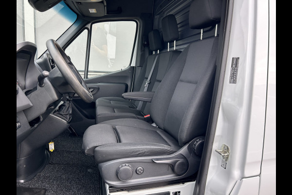 Mercedes-Benz Sprinter 314 CDI L2 H2 Trekhaak / MBUX / Navigatie / Camera / Parkeersensoren / Airco / 270 Graden achterdeuren