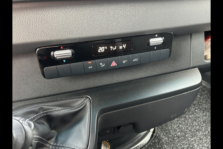 Mercedes-Benz Sprinter 314 CDI L2 H2 Trekhaak / MBUX / Navigatie / Camera / Parkeersensoren / Airco / 270 Graden achterdeuren