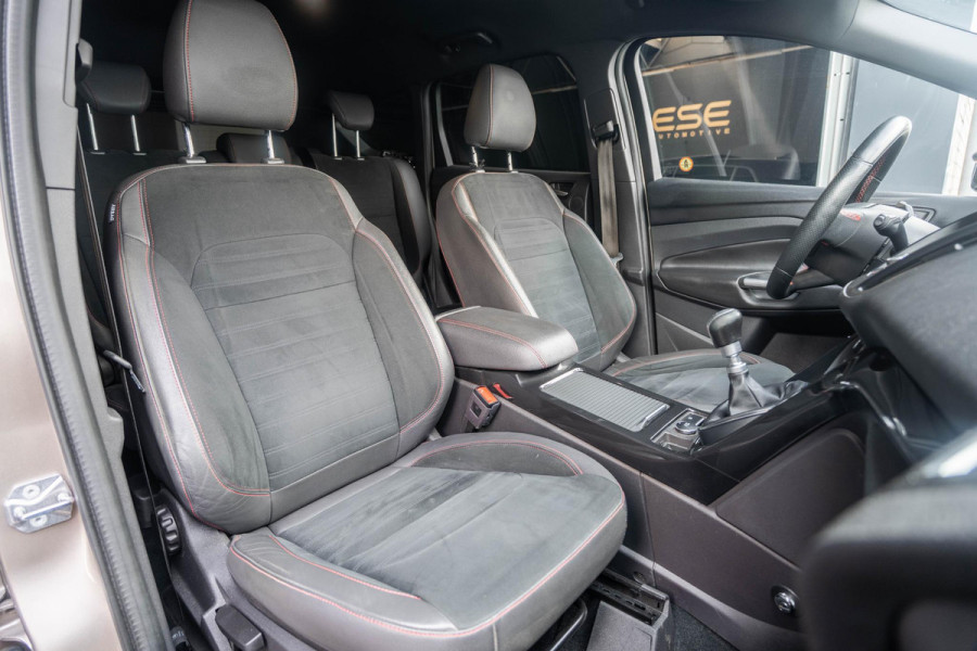 Ford Kuga 1.5 EcoBoost ST-Line | Acc | Winterpack | Keyles | Carplay