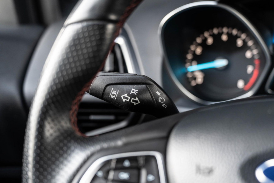 Ford Kuga 1.5 EcoBoost ST-Line | Acc | Winterpack | Keyles | Carplay