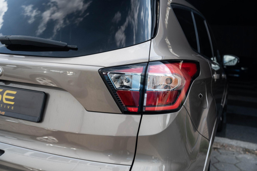 Ford Kuga 1.5 EcoBoost ST-Line | Acc | Winterpack | Keyles | Carplay