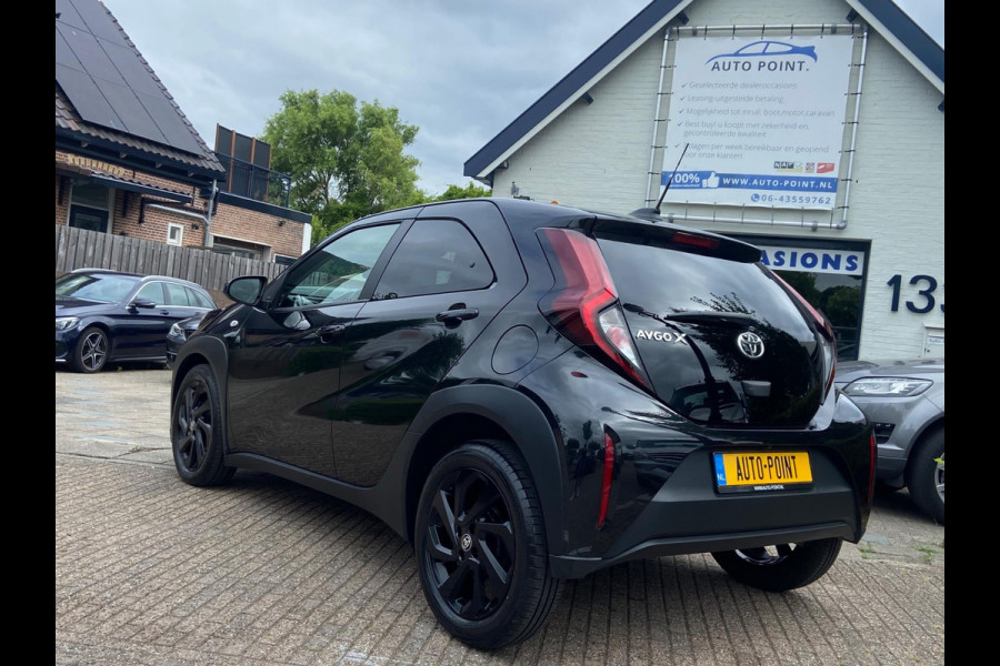 Toyota Aygo X 1.0 BLACKSTYLE/NAVI/CAMERA/LANE-ASSIST/9900KM!