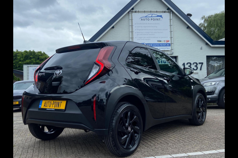 Toyota Aygo X 1.0 BLACKSTYLE/NAVI/CAMERA/LANE-ASSIST/9900KM!