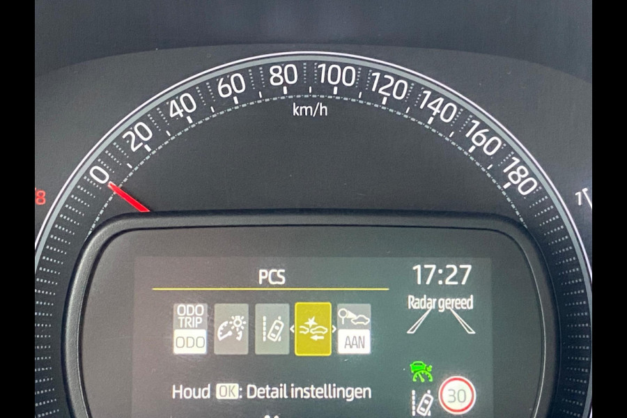 Toyota Aygo X 1.0 BLACKSTYLE/NAVI/CAMERA/LANE-ASSIST/9900KM!
