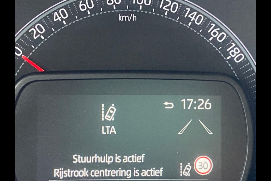 Toyota Aygo X 1.0 BLACKSTYLE/NAVI/CAMERA/LANE-ASSIST/9900KM!