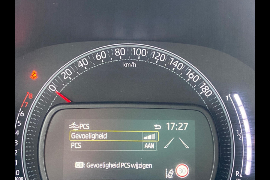 Toyota Aygo X 1.0 BLACKSTYLE/NAVI/CAMERA/LANE-ASSIST/9900KM!