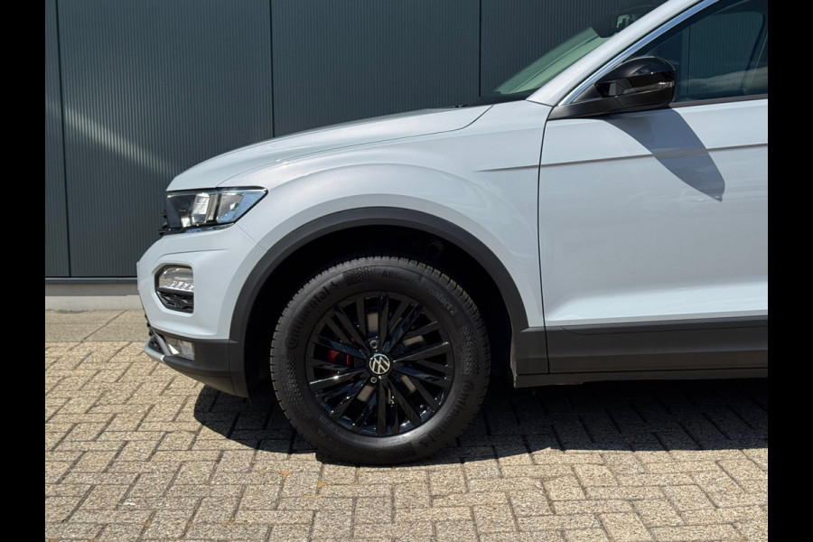 Volkswagen T-Roc * Style * Airco * Cruise * PDC * AppleCarPlay *