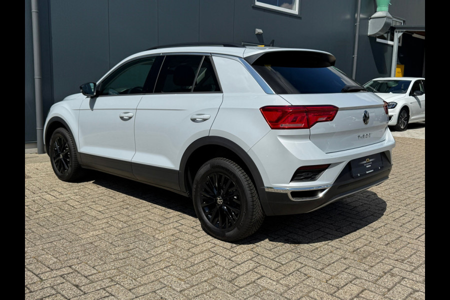 Volkswagen T-Roc * Style * Airco * Cruise * PDC * AppleCarPlay *