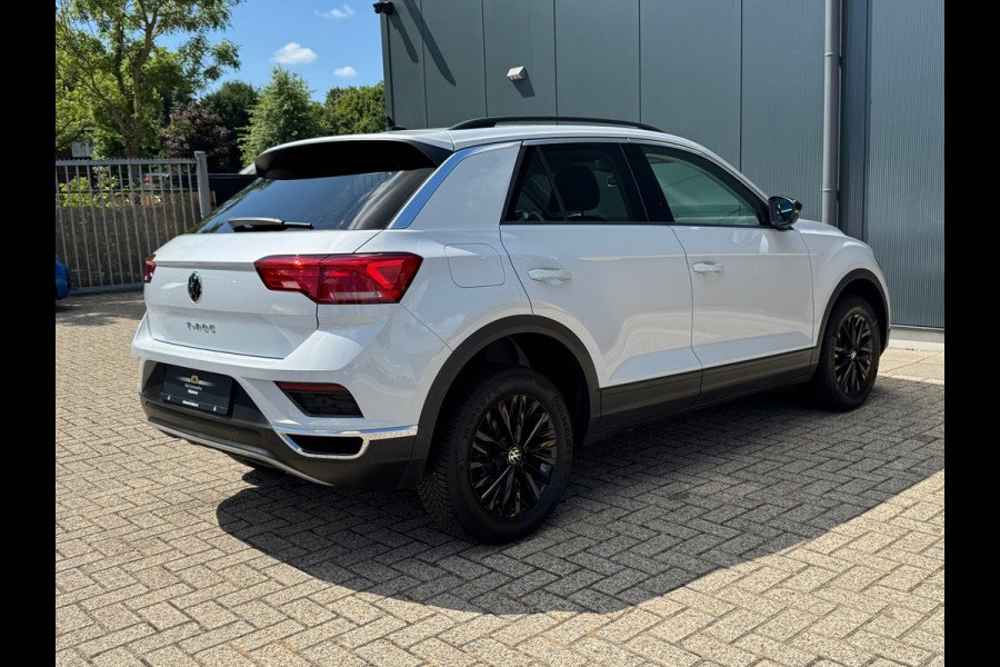 Volkswagen T-Roc * Style * Airco * Cruise * PDC * AppleCarPlay *
