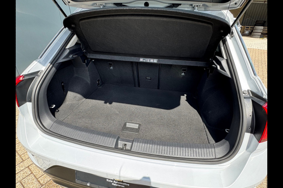 Volkswagen T-Roc * Style * Airco * Cruise * PDC * AppleCarPlay *