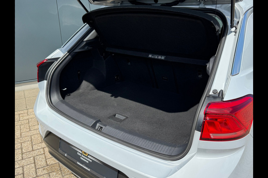 Volkswagen T-Roc * Style * Airco * Cruise * PDC * AppleCarPlay *