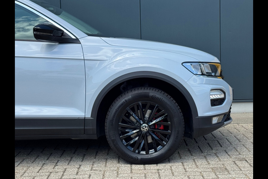 Volkswagen T-Roc * Style * Airco * Cruise * PDC * AppleCarPlay *