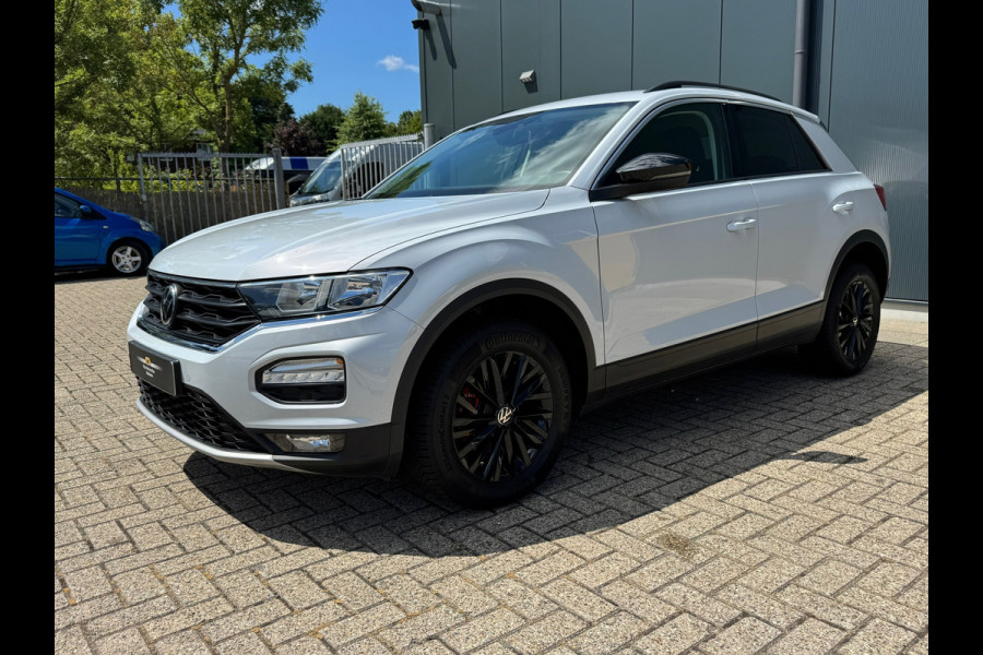 Volkswagen T-Roc * Style * Airco * Cruise * PDC * AppleCarPlay *