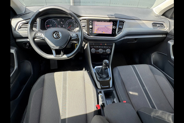 Volkswagen T-Roc * Style * Airco * Cruise * PDC * AppleCarPlay *