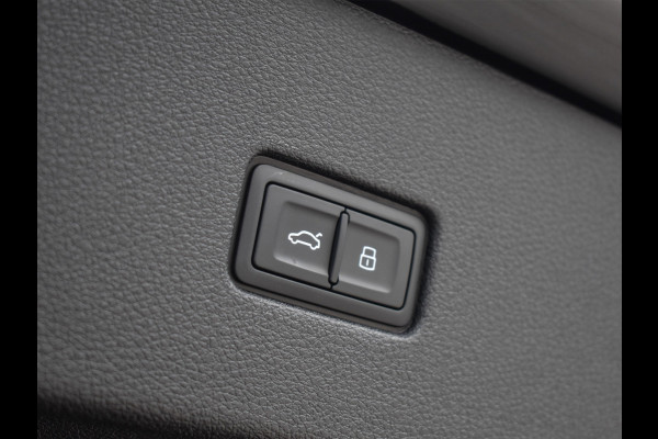 Audi Q8 60 TFSI e QUATTRO PRO LINE S COMPETITION | PANORAMADAK | SEATS | TREKHAAK | AMBIANCE INTERIEUR | ADAPTIVE CRUISE | BANG&OLUFSEN