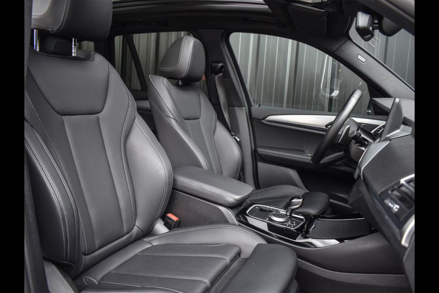 BMW X3 xDrive30e HIGH EXECUTIVE | M_SPORT | PANORAMADAK | LED | COMFORT ACCESS | CAMERA | AMBIANCE INTERIEUR